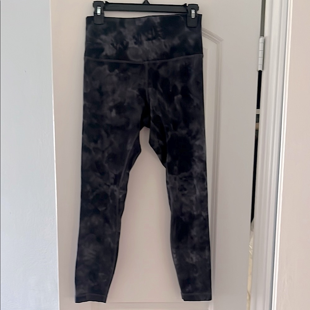 Lululemon Athletica Leggings for Active Comfort